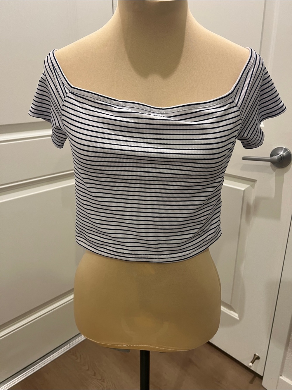 Striped Off-Shoulder Crop Top - White & Black